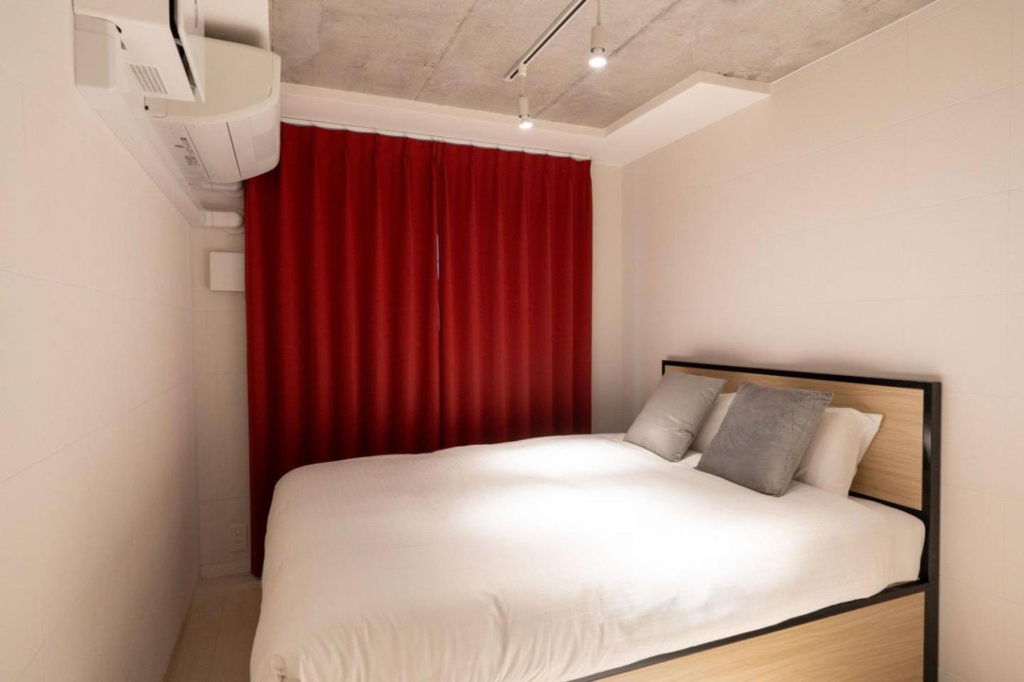 Leclerc Higashi-shinjuku Apartment Tokyo