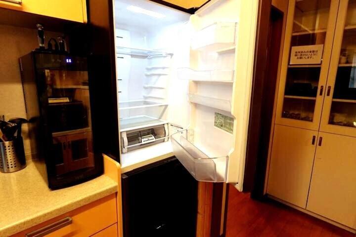 Apartment 高級料亭のような雰囲気の宿。駅徒歩1分。最大21名様。友人や家族との素敵な時間に。無料wi-fi。 *