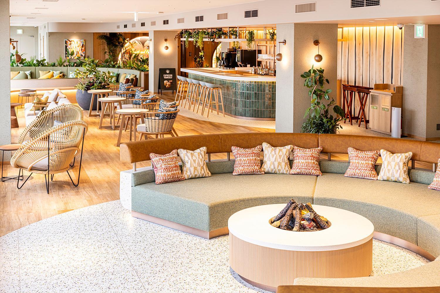 Keio Plaza Hotel
