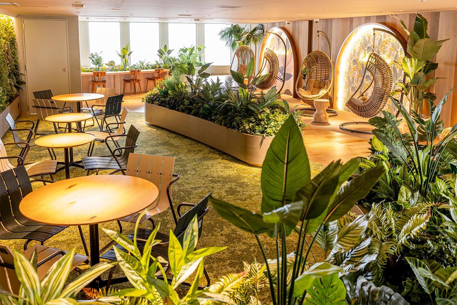 Keio Plaza Hotel 5*