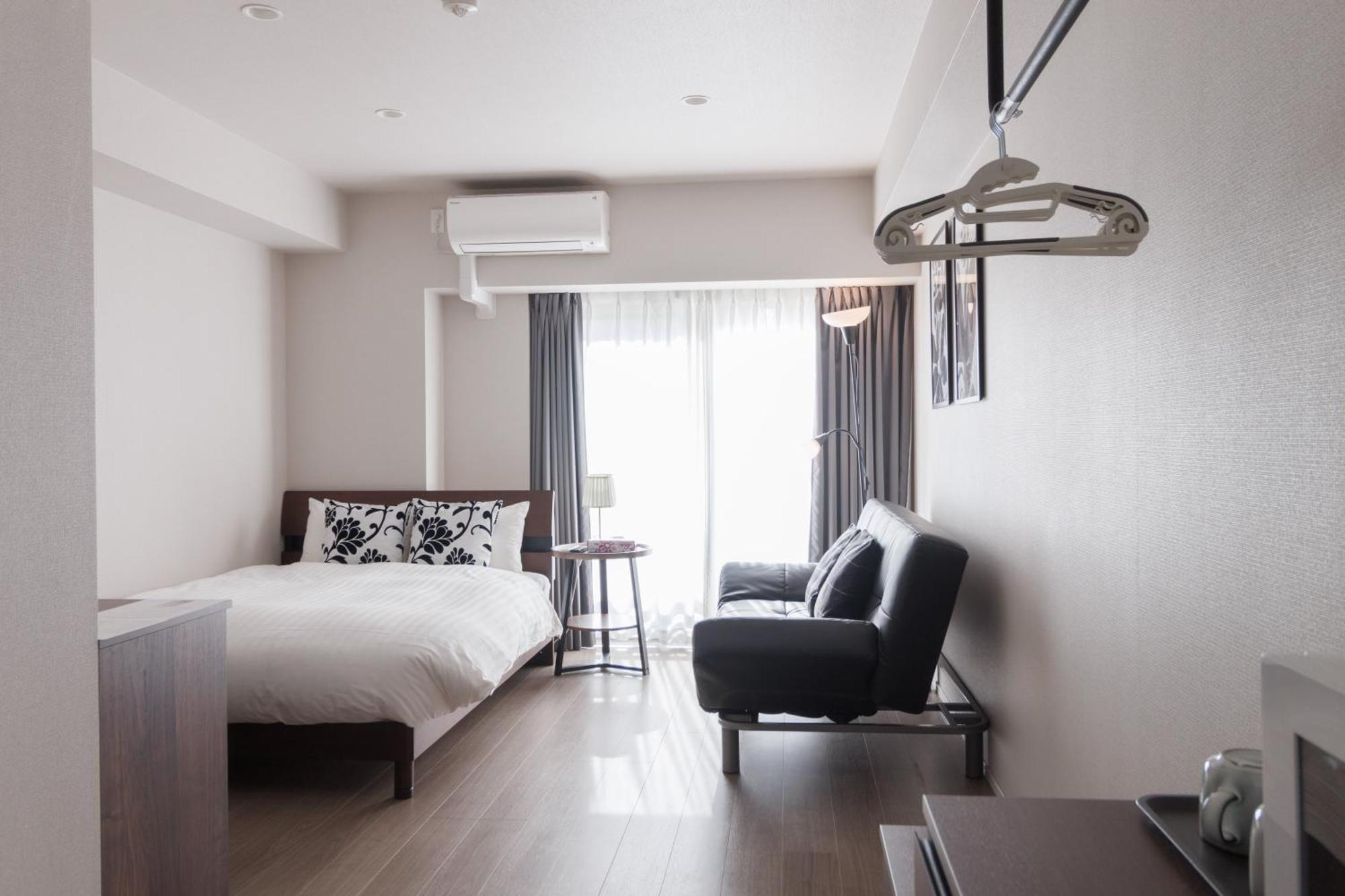 Lang Kameido: Convenient With Netflix And Fireworks Views Apartment
