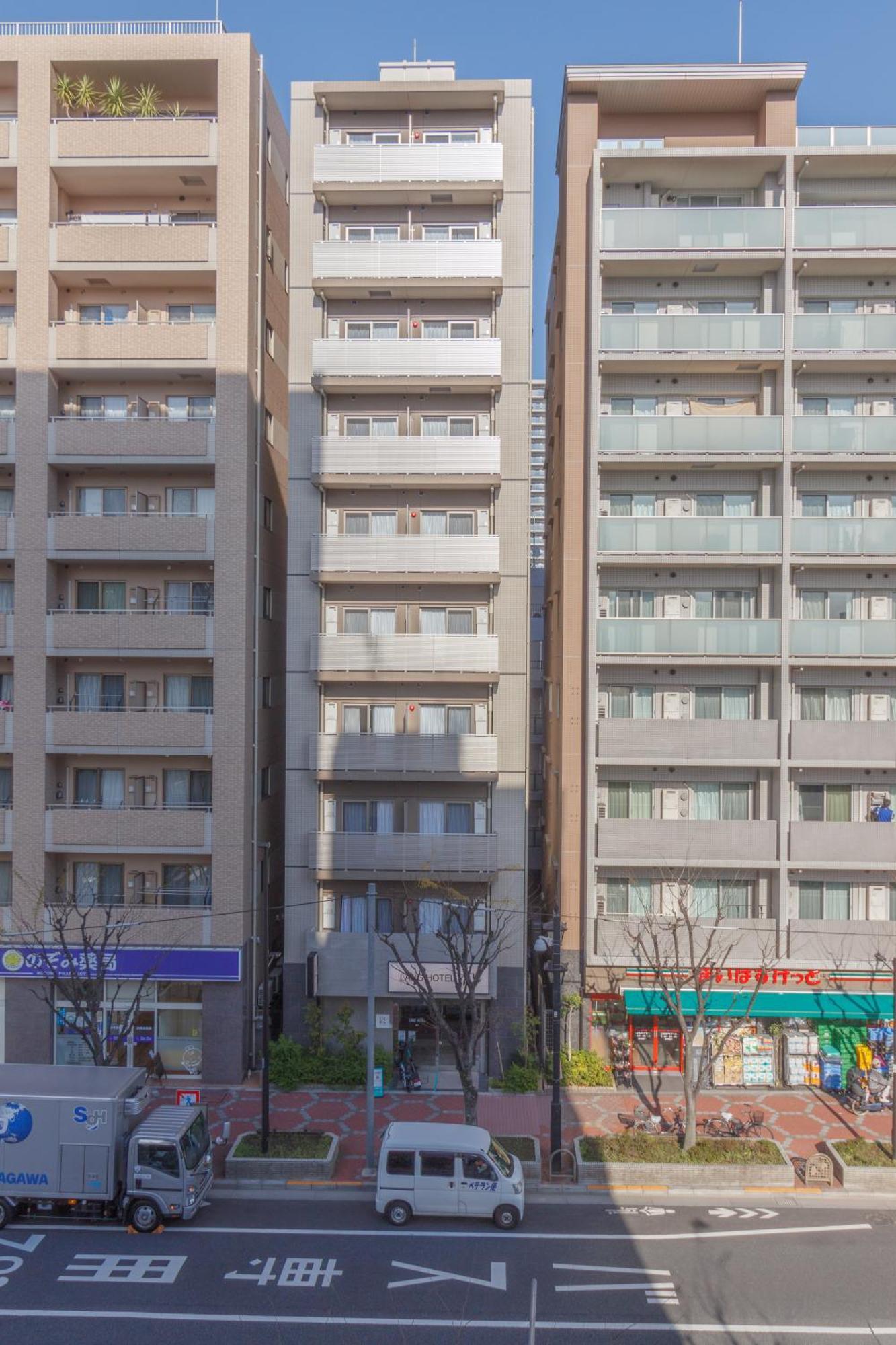 Lang Kameido: Convenient With Netflix And Fireworks Views Apartment