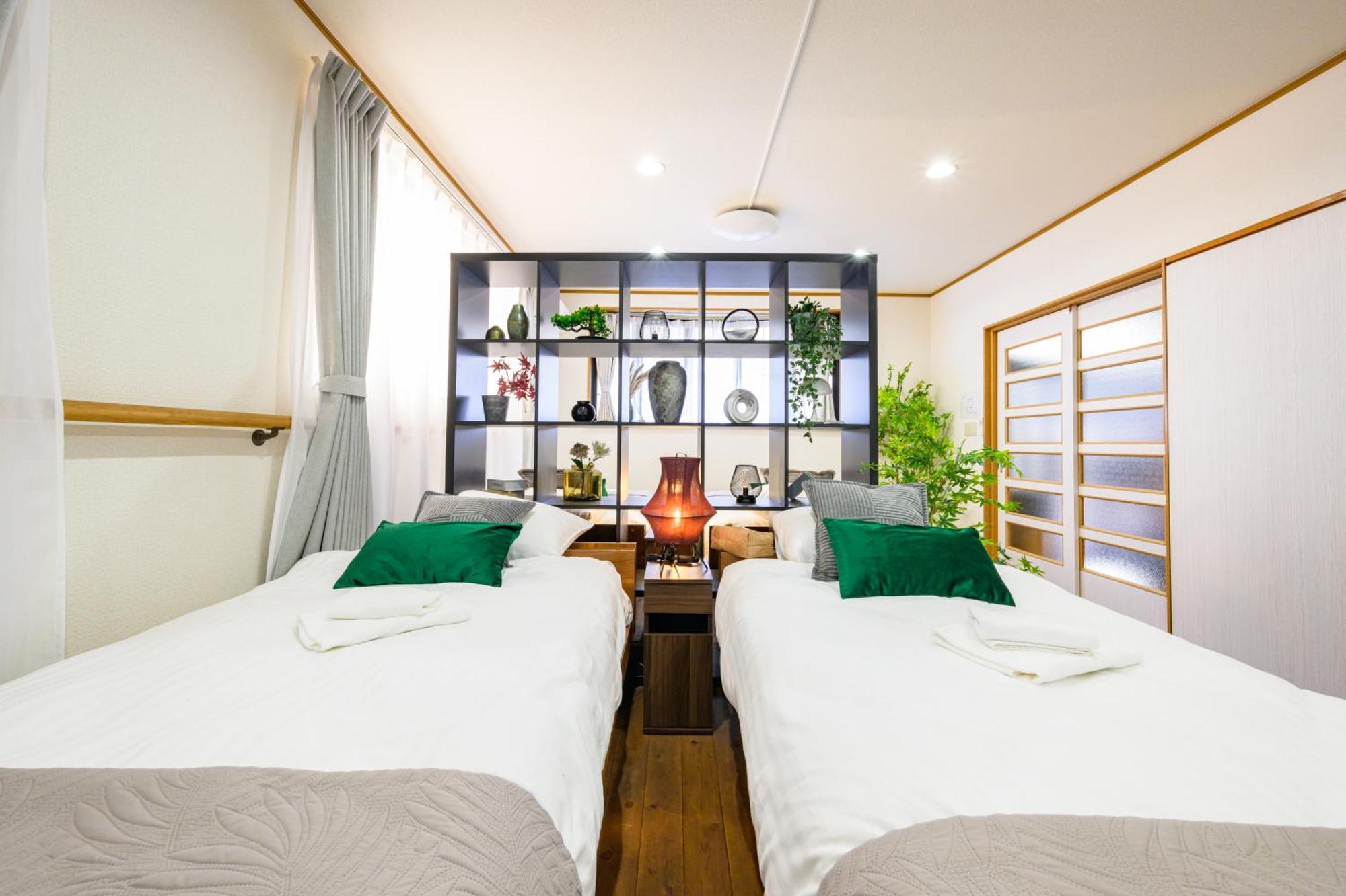 東向島三丁目旅館 *