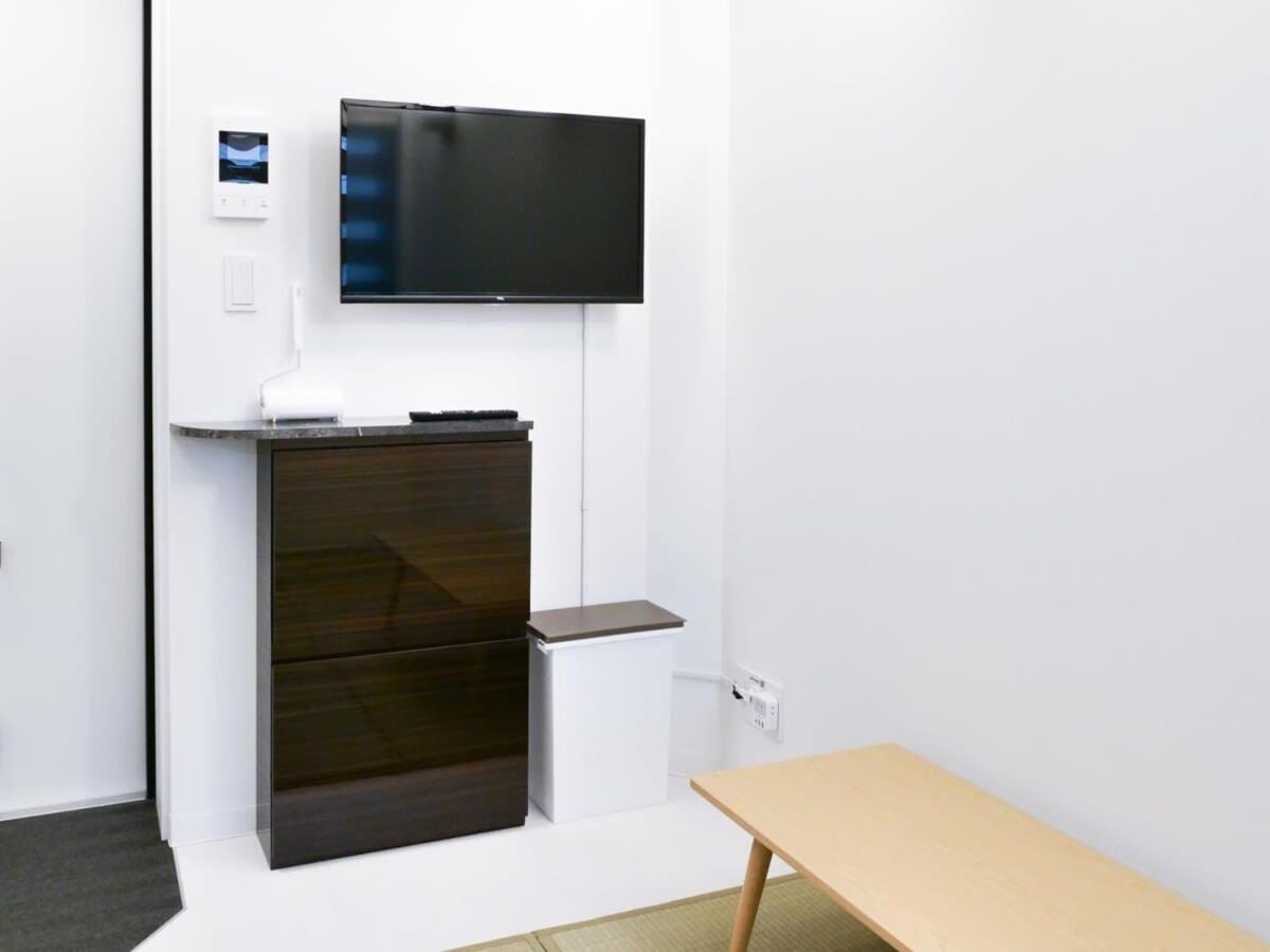 Triphome 2023 New Open Premium Capsule Shin Okubo * Tokyo
