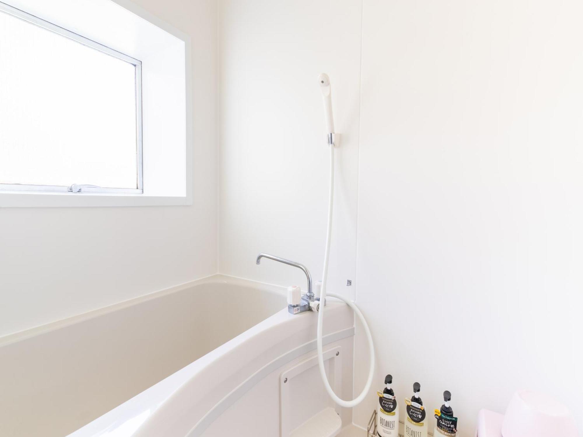 Apartment Okubo Sta10min Walk/ Shinjyuku Sta 2min/85 ㎡/3ldk