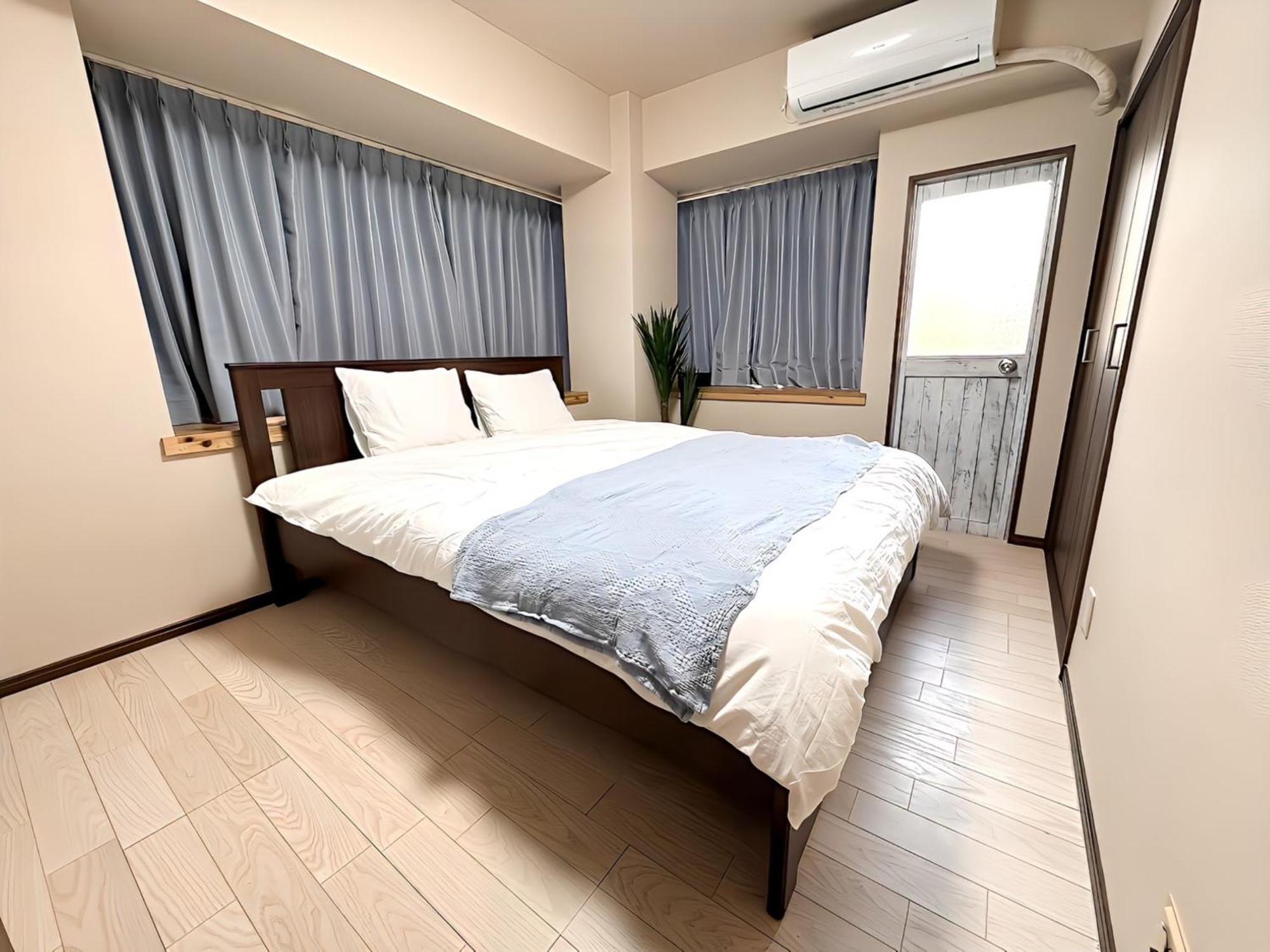 Apartment Okubo Sta10min Walk/ Shinjyuku Sta 2min/85 ㎡/3ldk