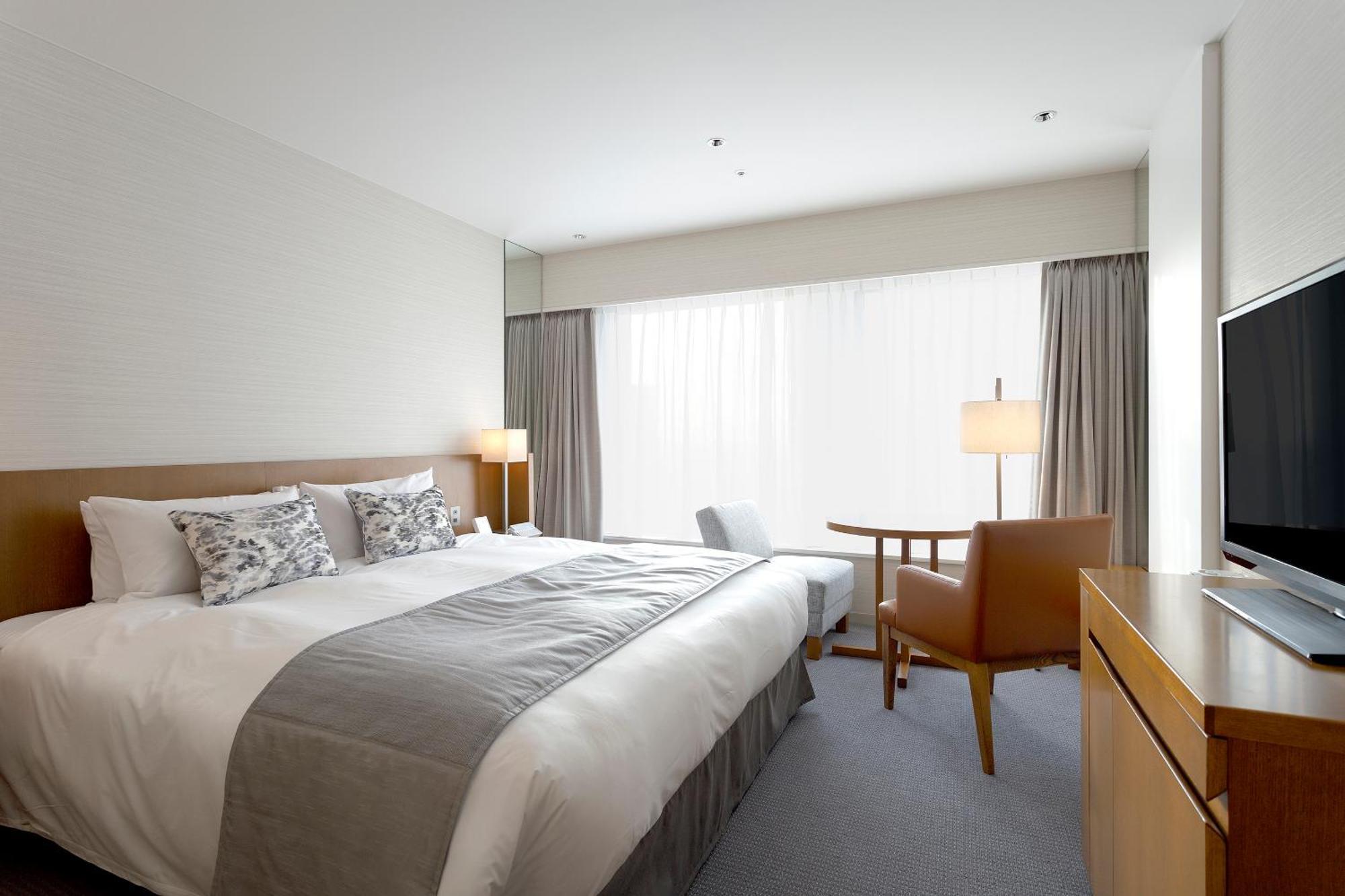Keio Plaza 5*