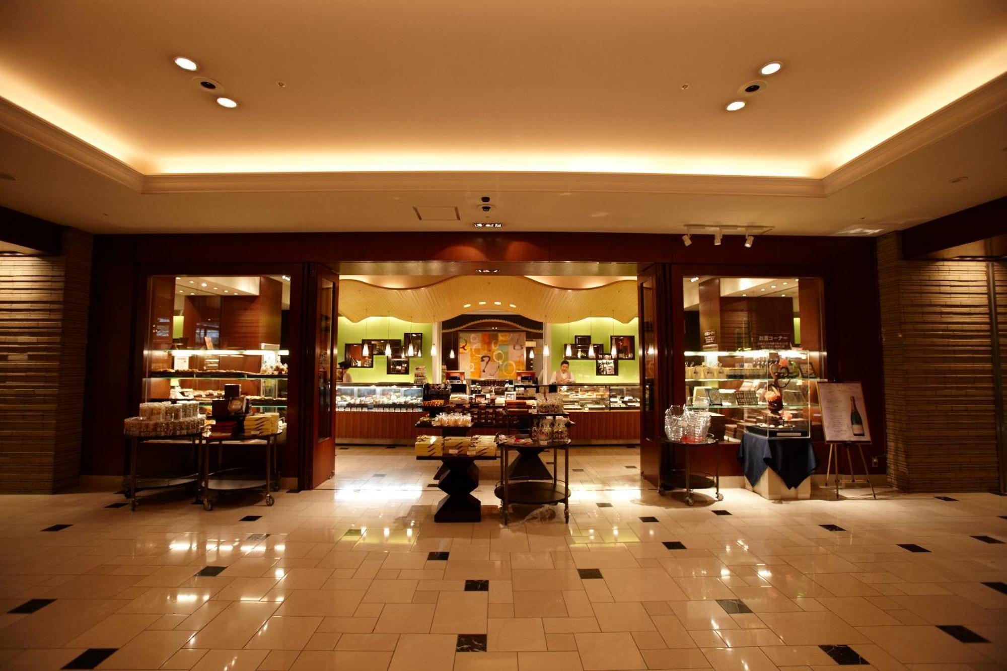 Hotel Keio Plaza