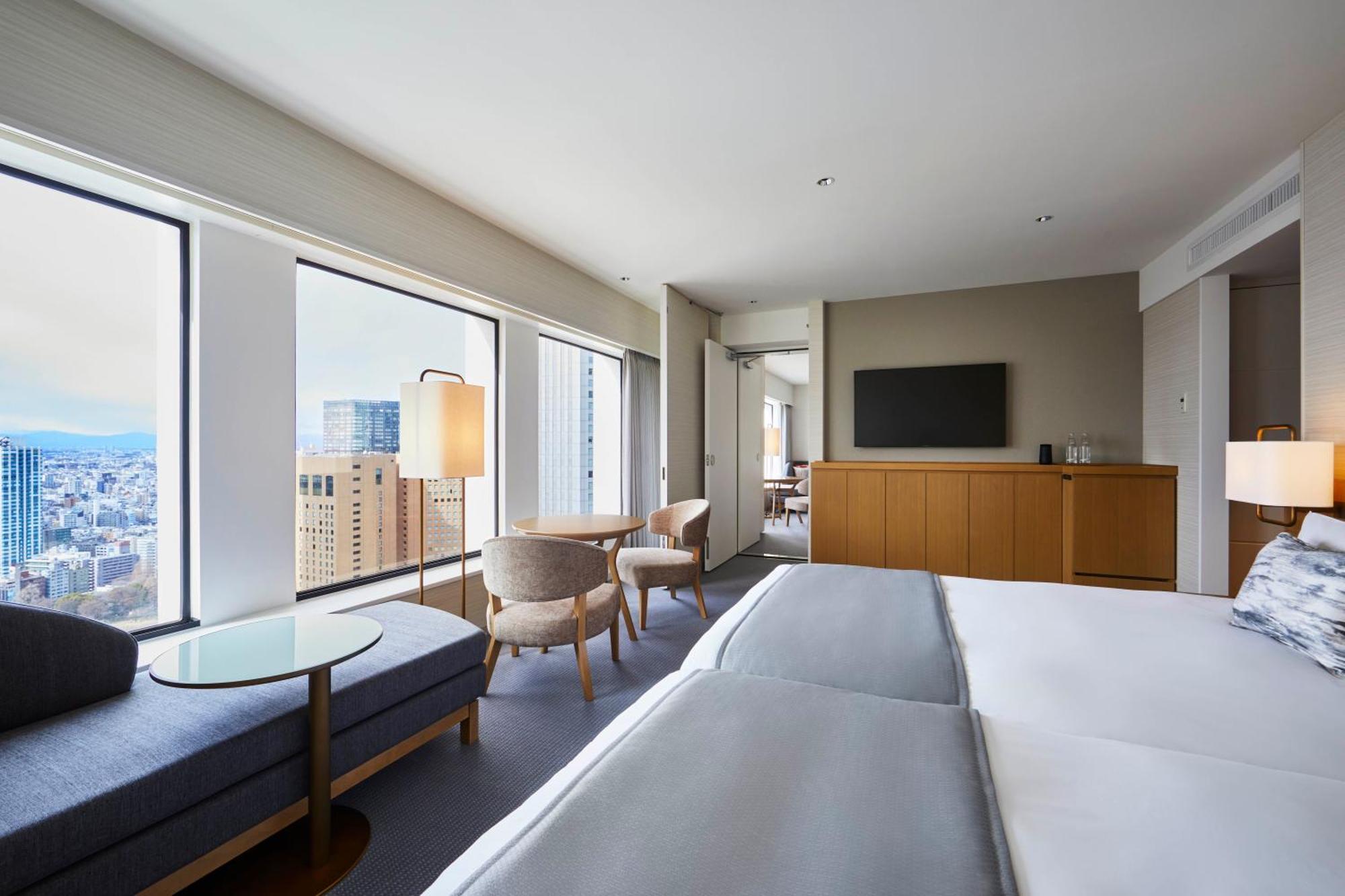 Keio Plaza Hotel