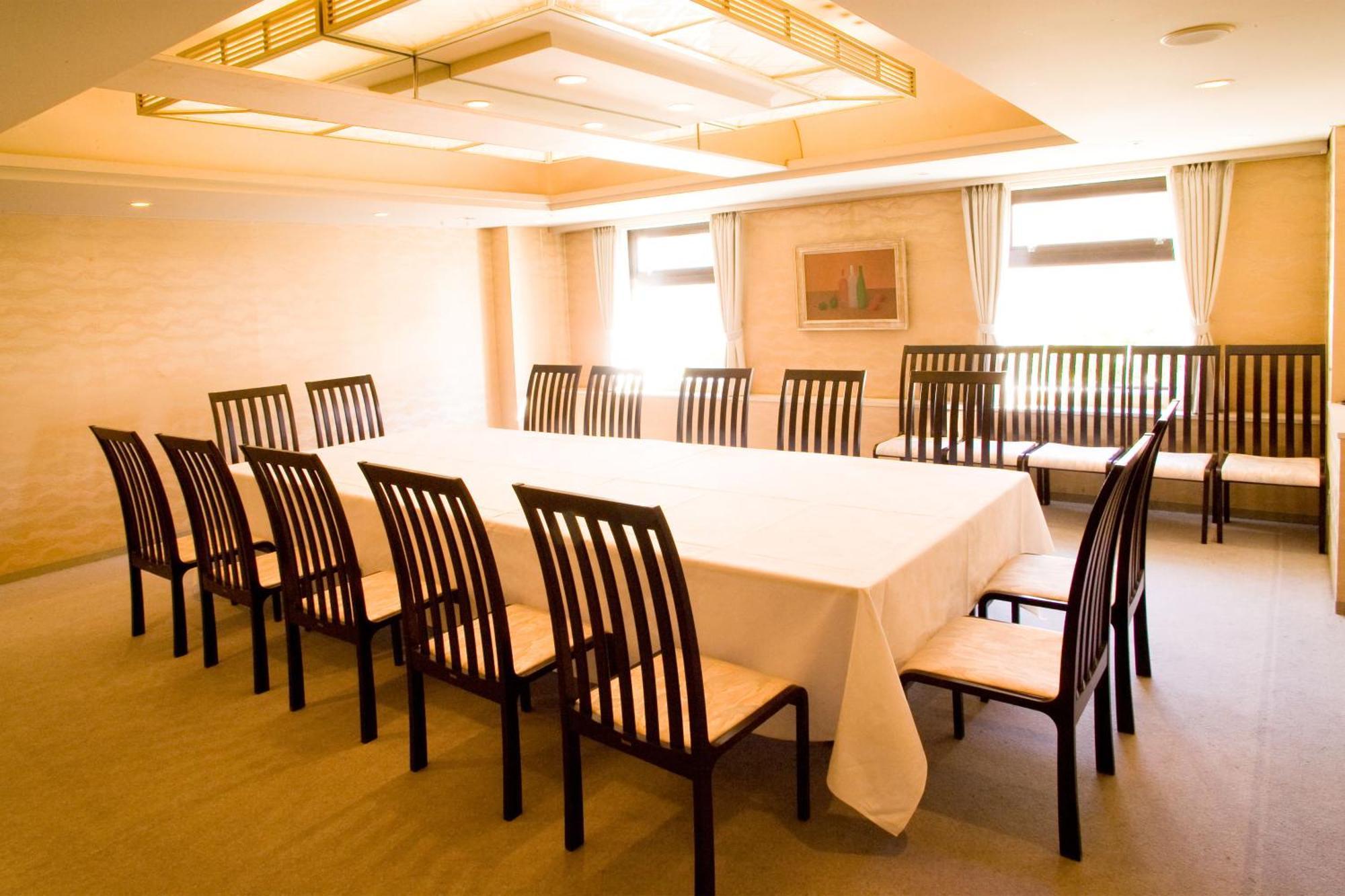 Hotel Grand 3*