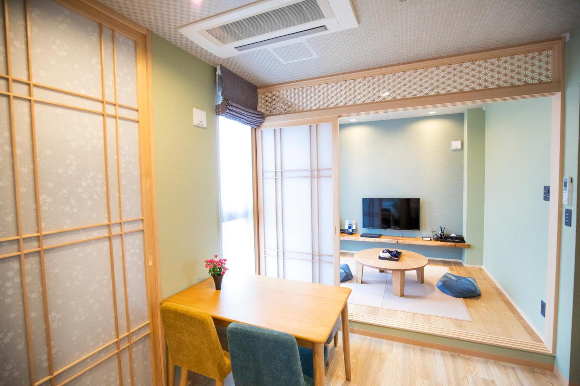 Sola Tokyo