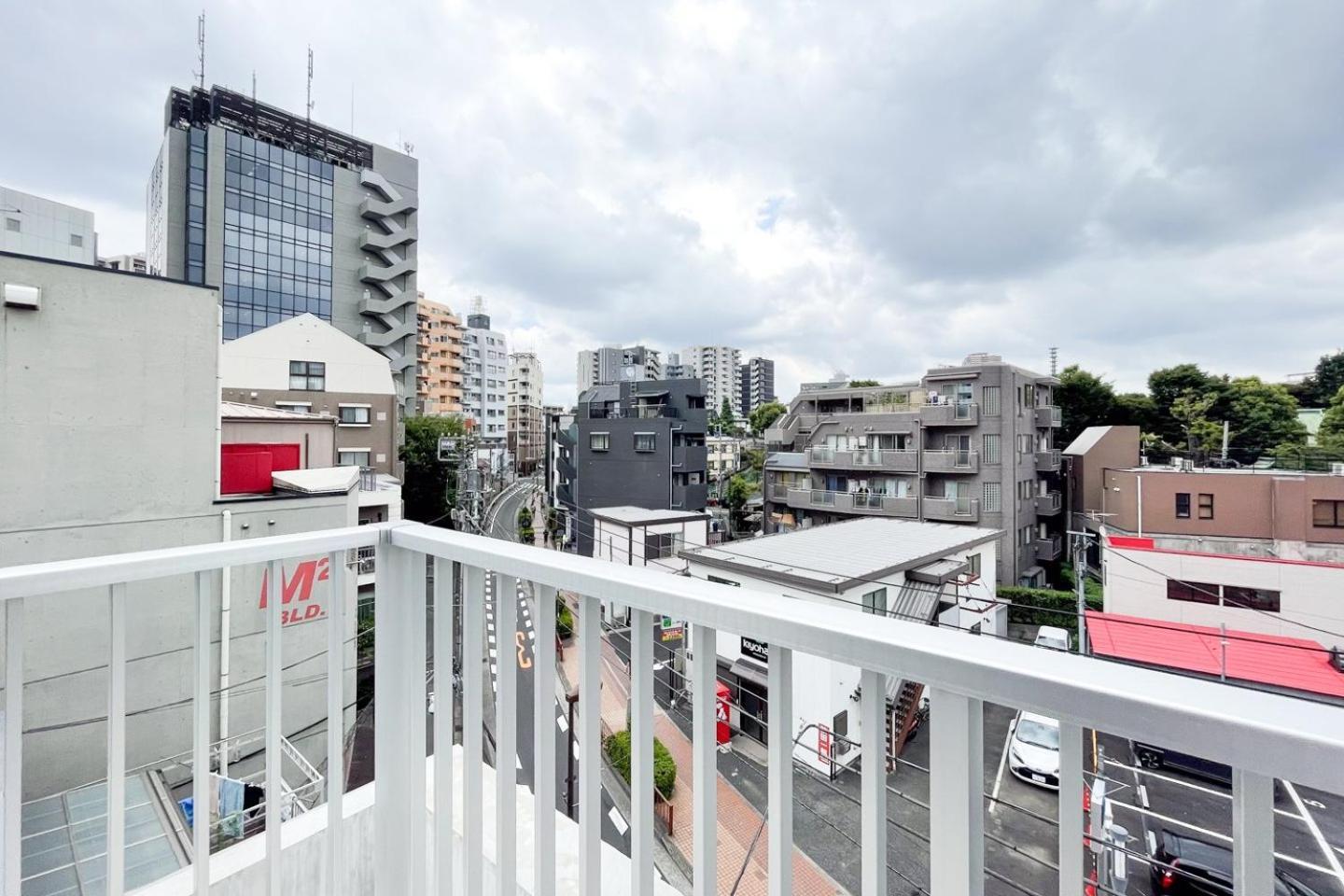 Apartment Tasuki Smart Higashishinjuku Tokyo