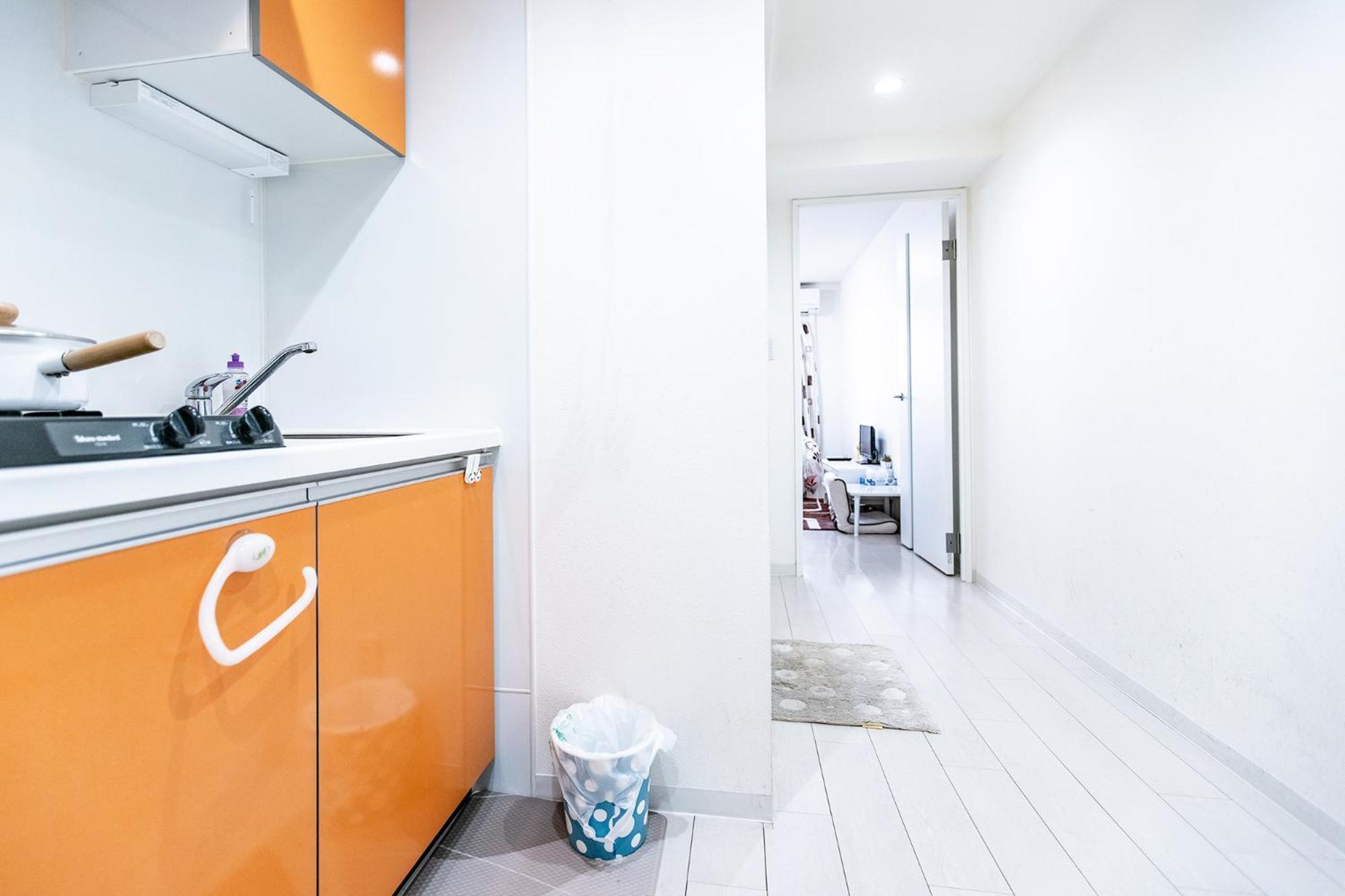 Shinjuku Retreat: Local Experience Near Higashi-shinjuku Station