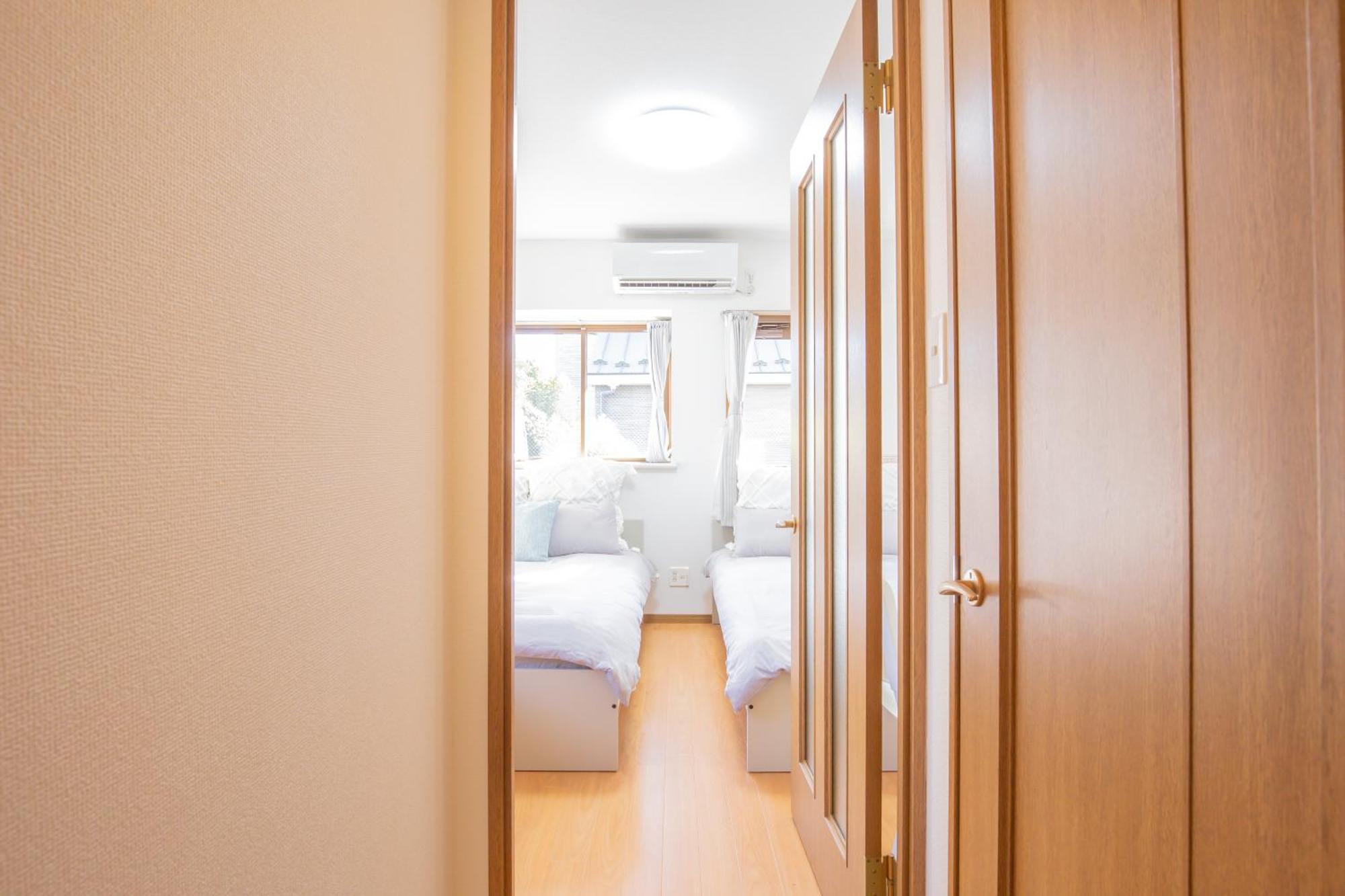Walk To Ushigome-yanagicho Sta. Eowh Apartment *
