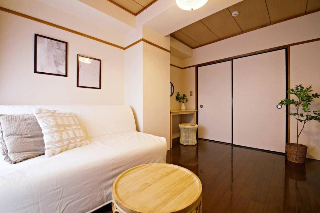 Nh Building6f * Tokyo