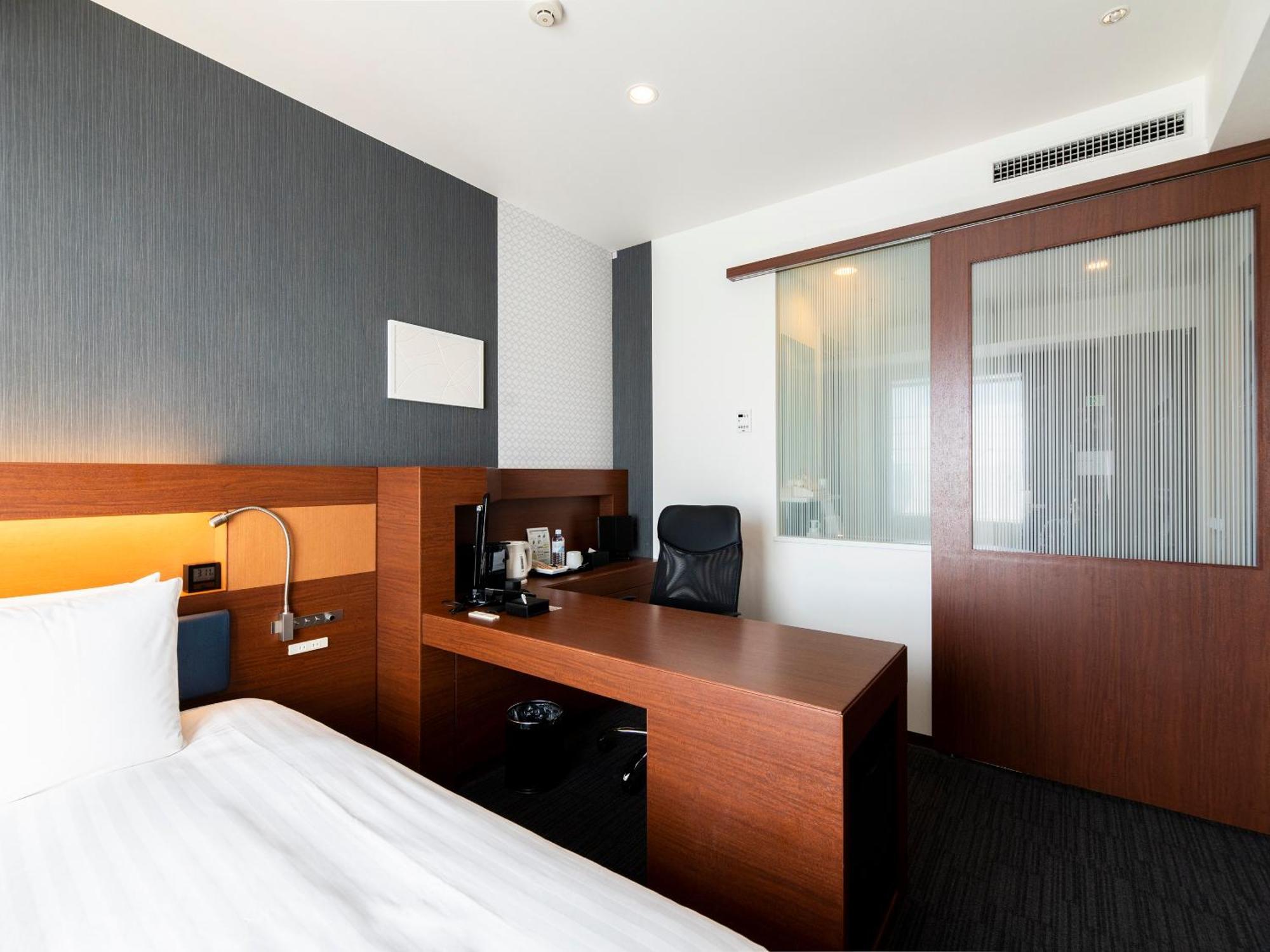 Lotte Kinshicho Hotel 3*