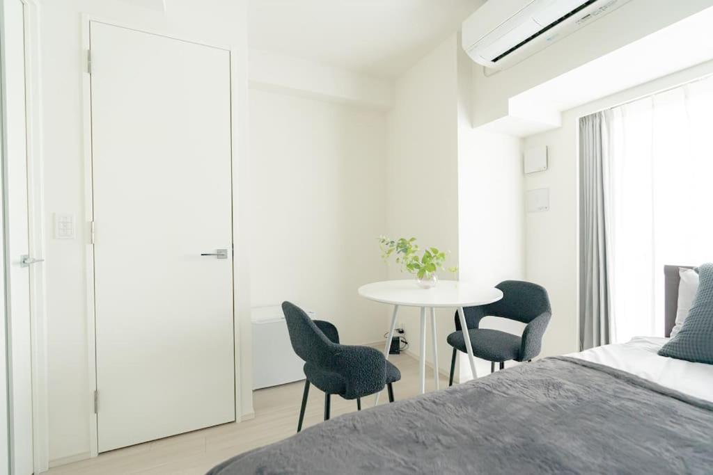 Unito Higashishinjuku Apartment