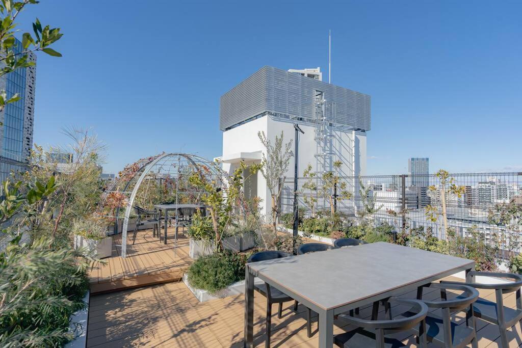 Unito Higashishinjuku Apartment