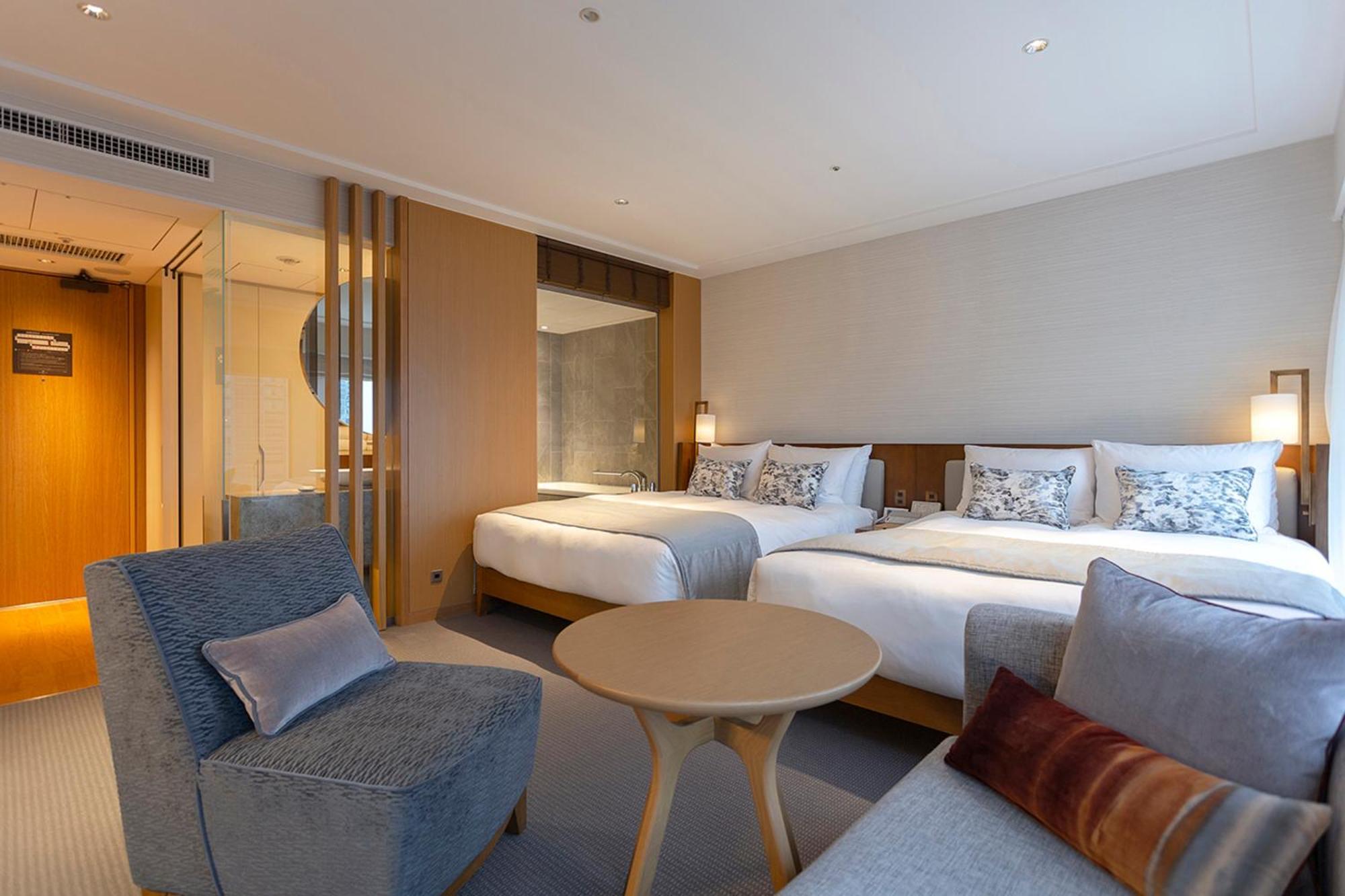 Hotel Keio Plaza 5*
