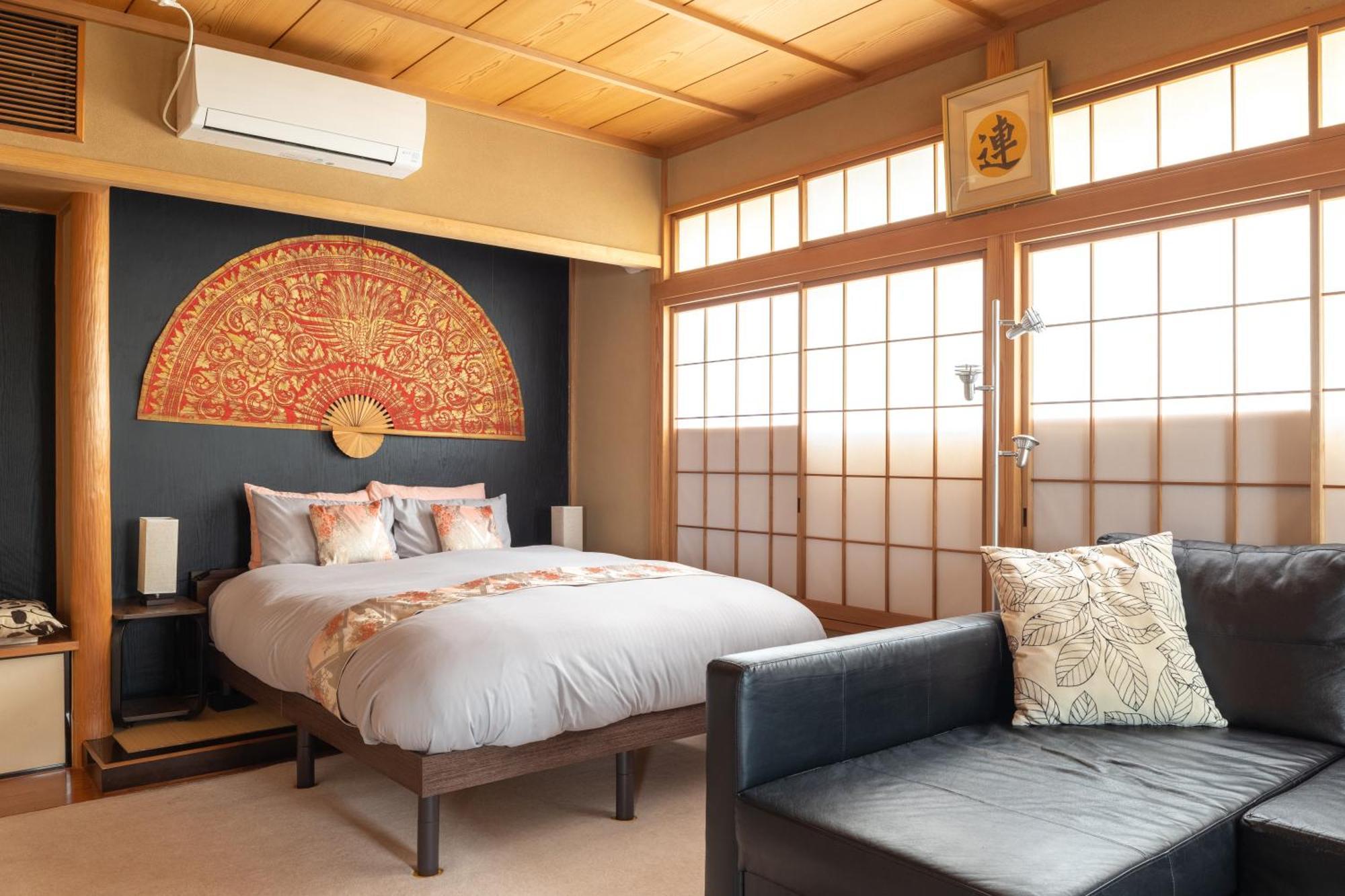 The Ivy Apartments, Location, Yoyogi!! Apartment Tokyo