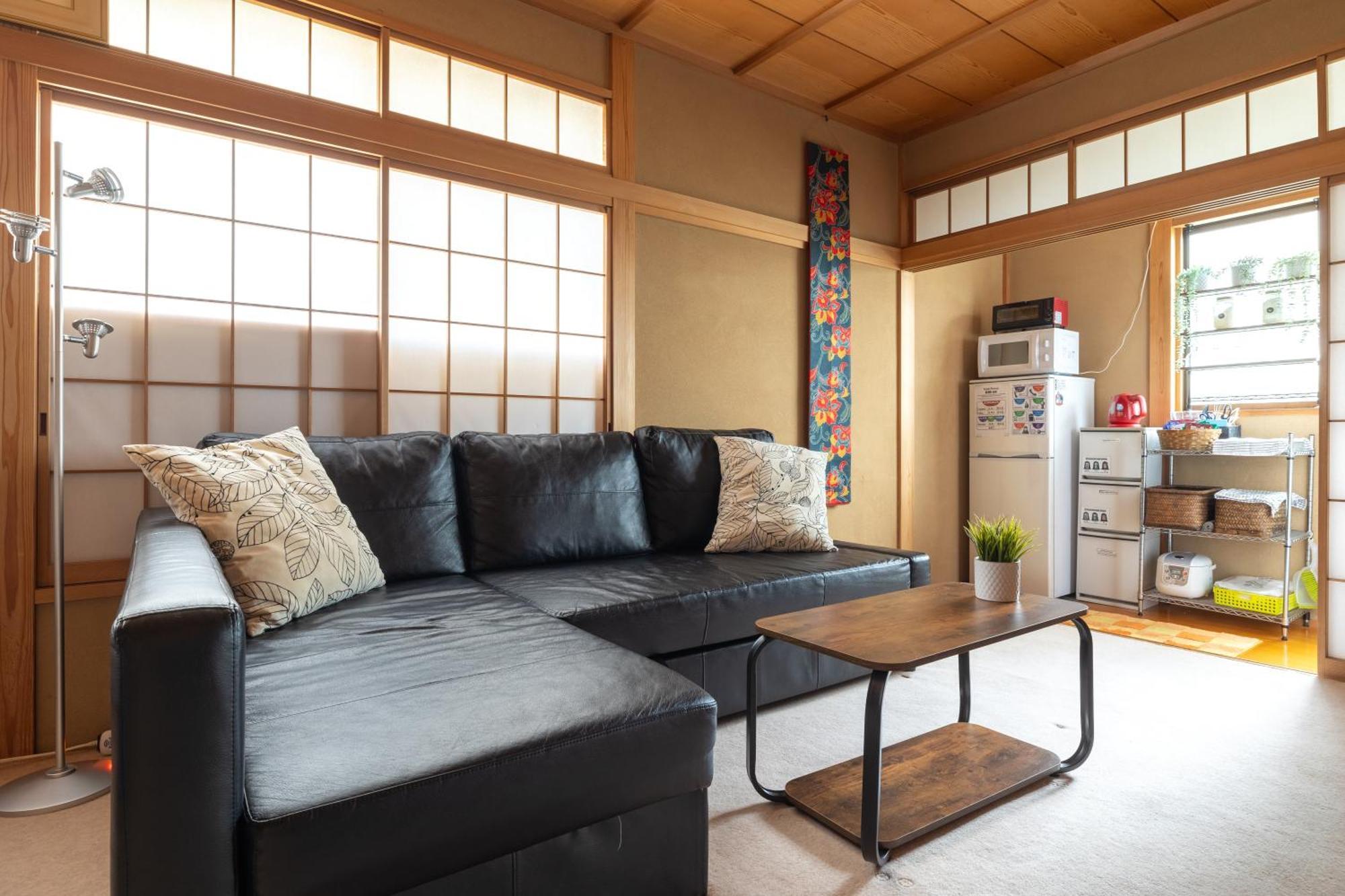 The Ivy Apartments, Location, Yoyogi!!