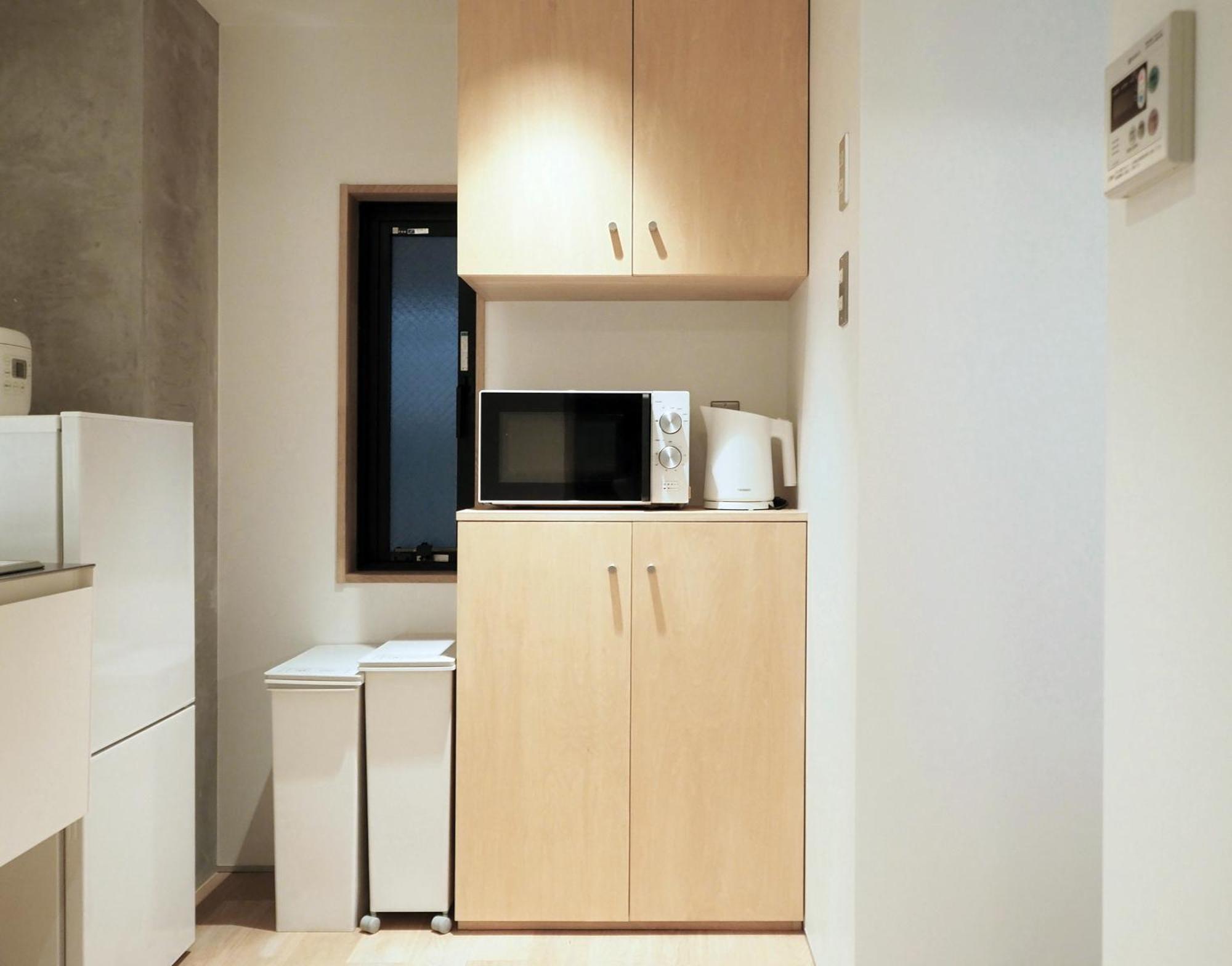 Apartment M/w *