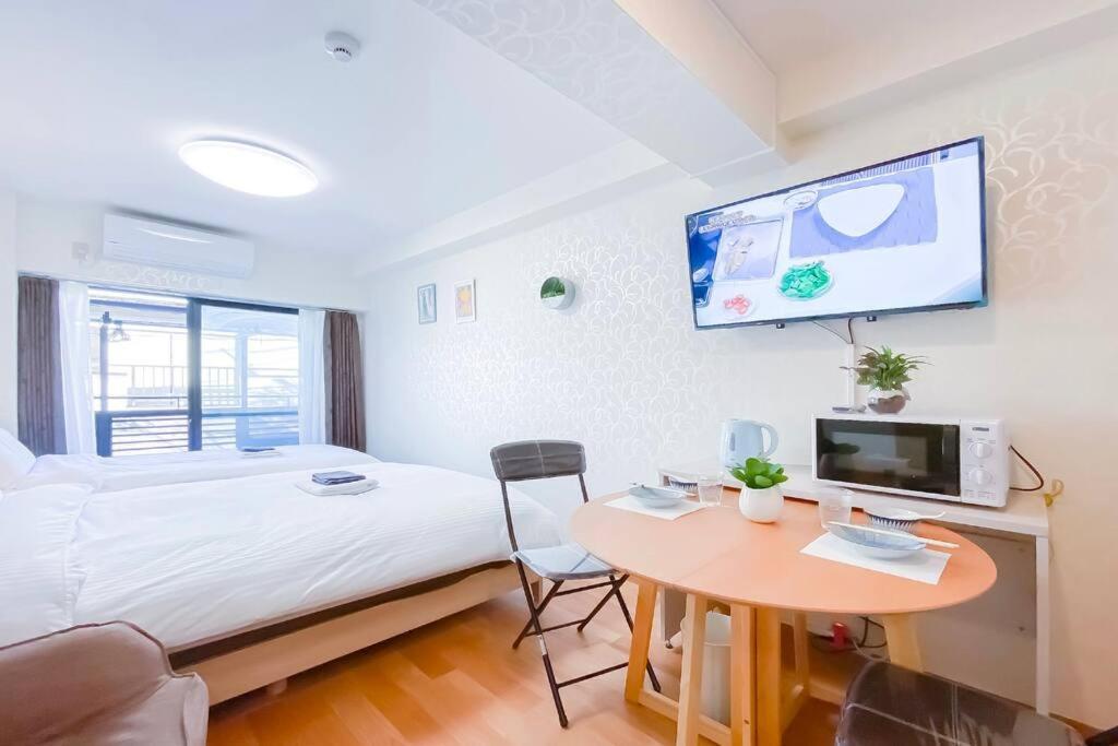 We Aparthotel *