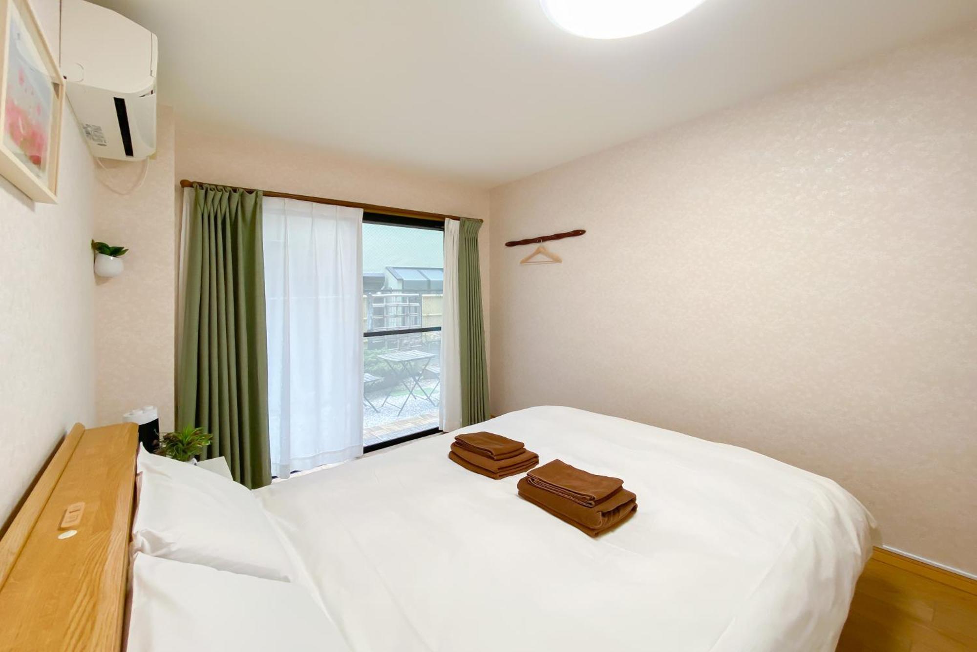 We Aparthotel