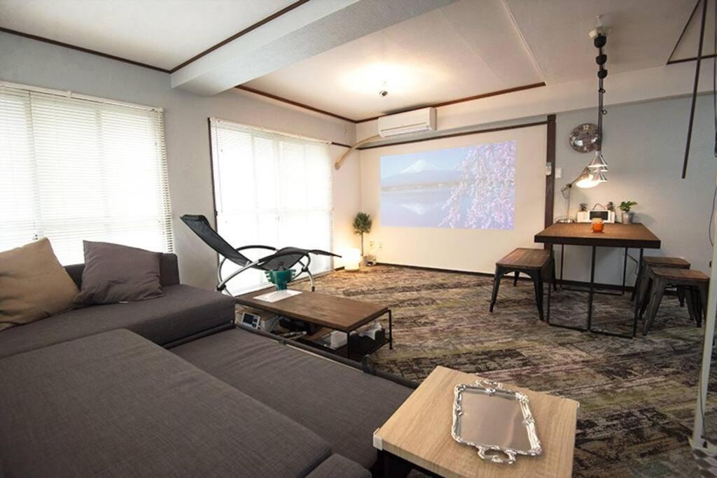 Shinjuku 3 Min Walk From Station #projector #oh2 Apartment *