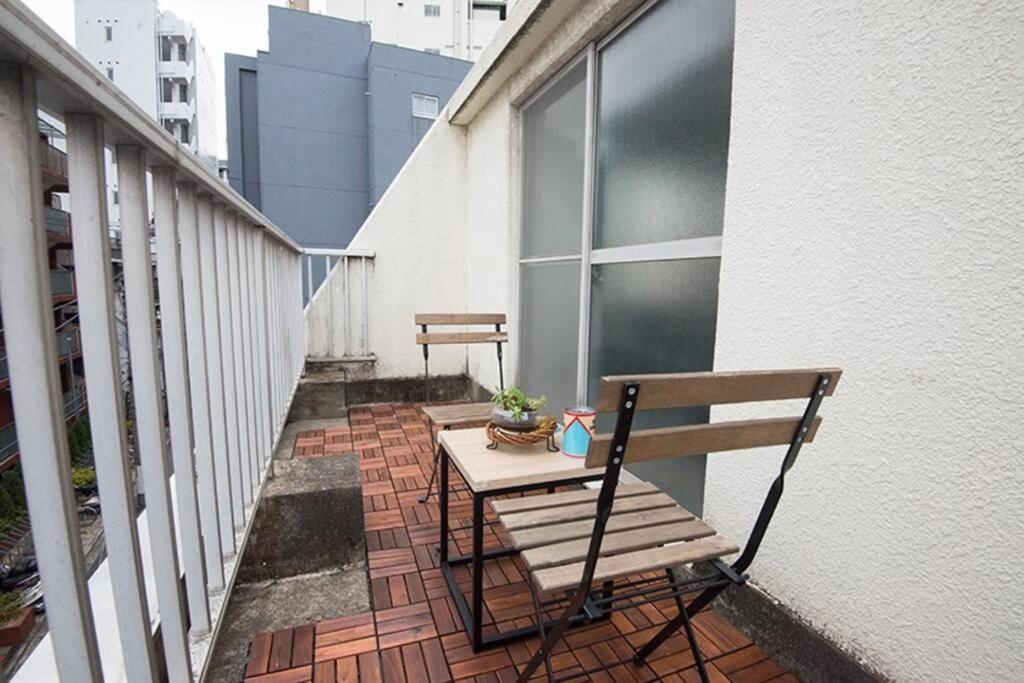 Shinjuku 3 Min Walk From Station #projector #oh2