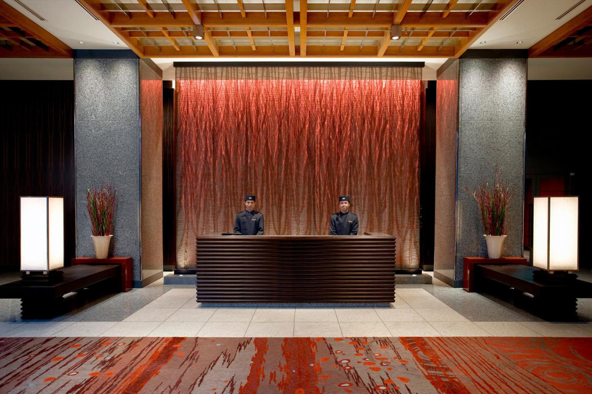 Mandarin Oriental, Hotel