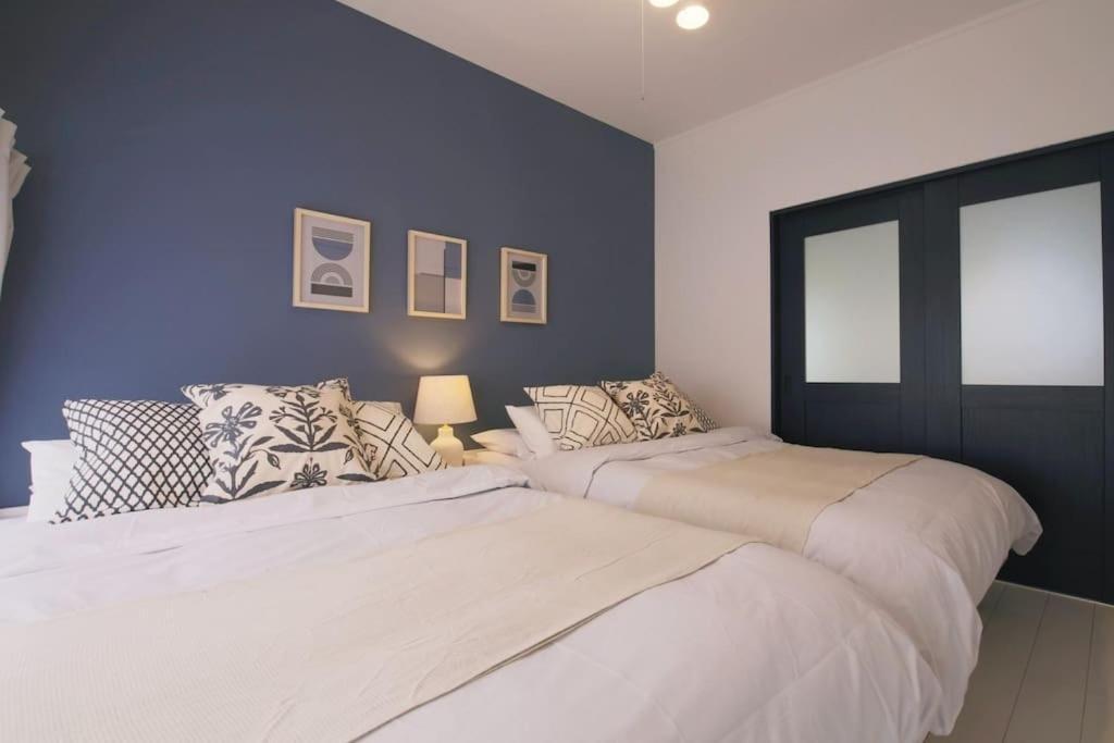 La Mer Bleue Horikiri 201 Apartment *