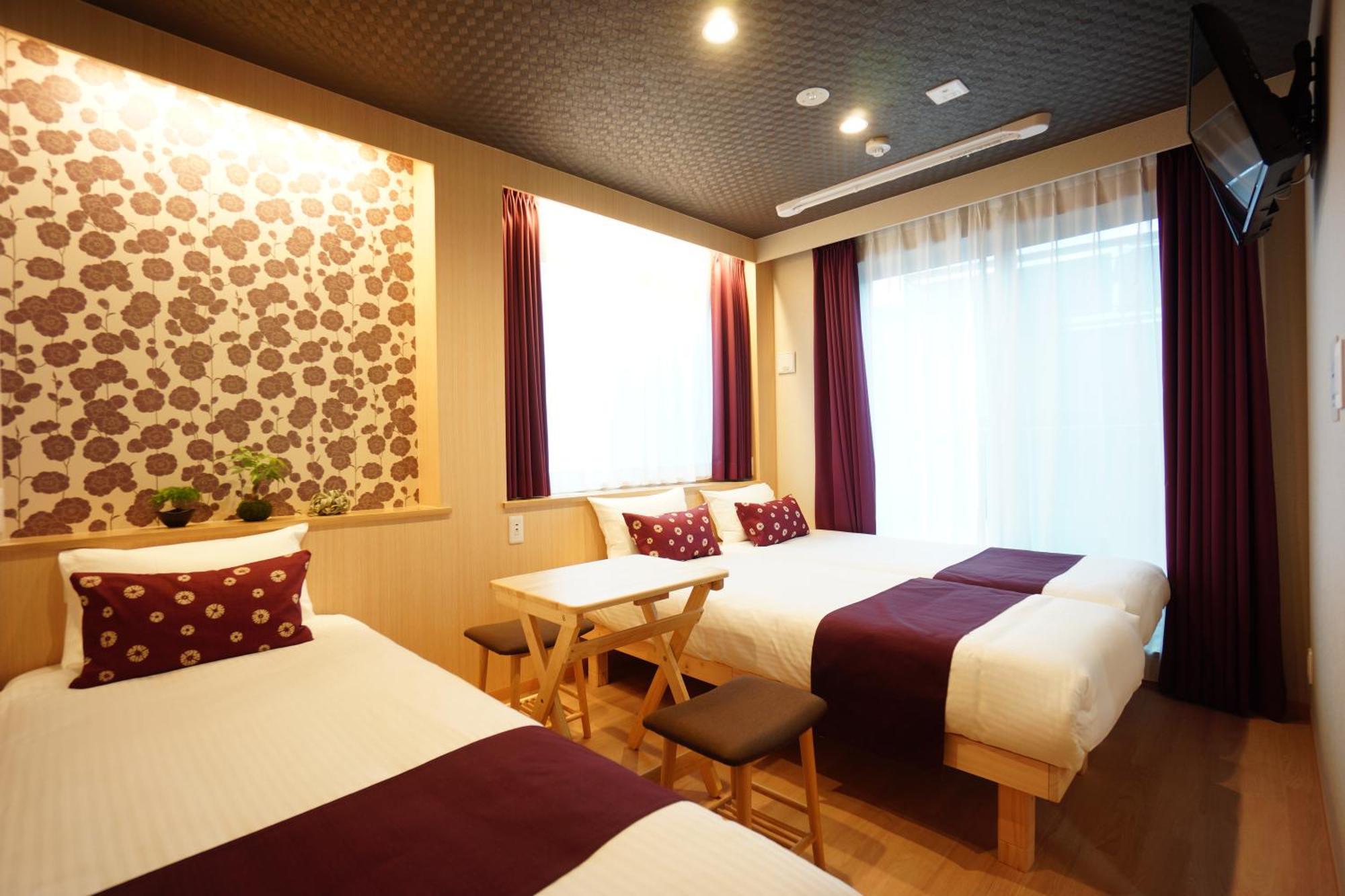 Rona Hotel 3*