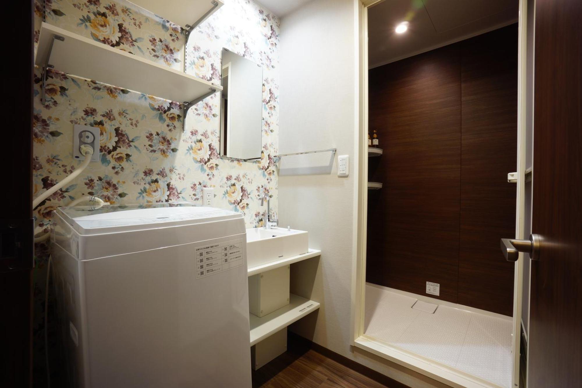 Rona Hotel 3*