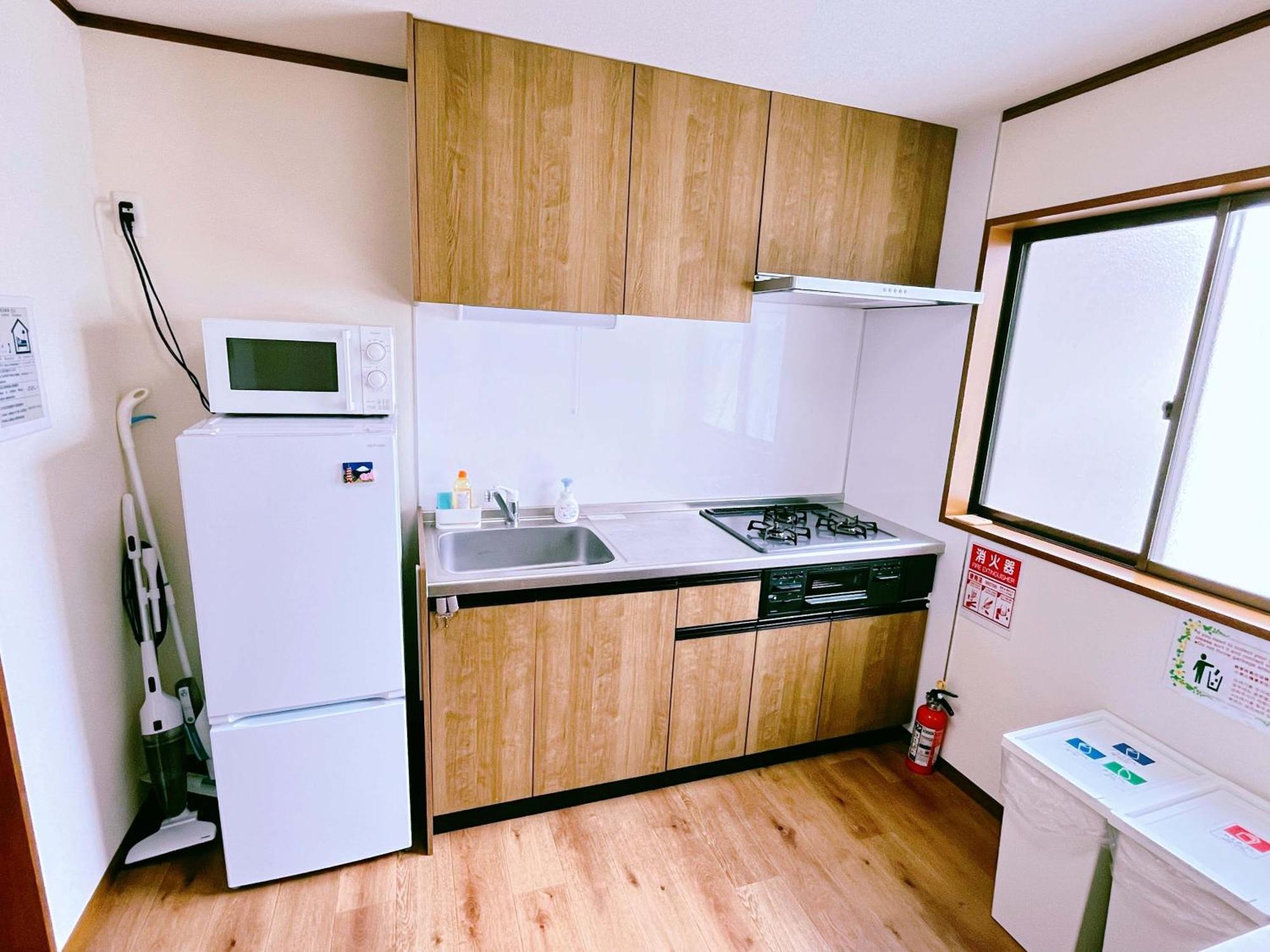 Mina House-駅徒歩3分 池袋徒歩圏 近新宿 新リフォーム 3部屋 *