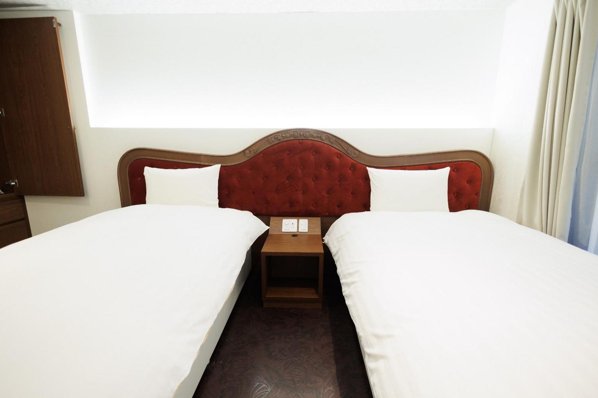 Hotaku Akihabara 3*