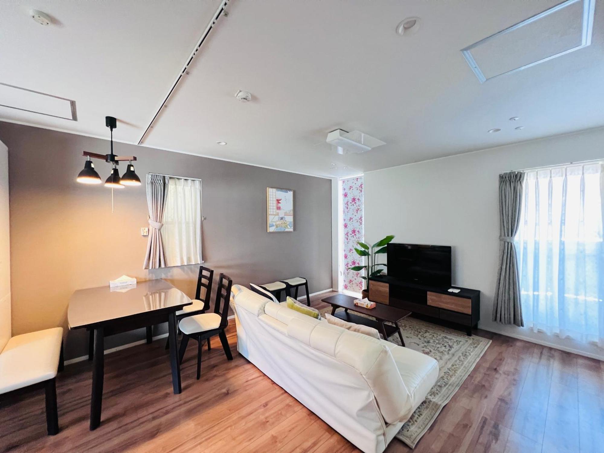 New Open Shinjuku House * Tokyo