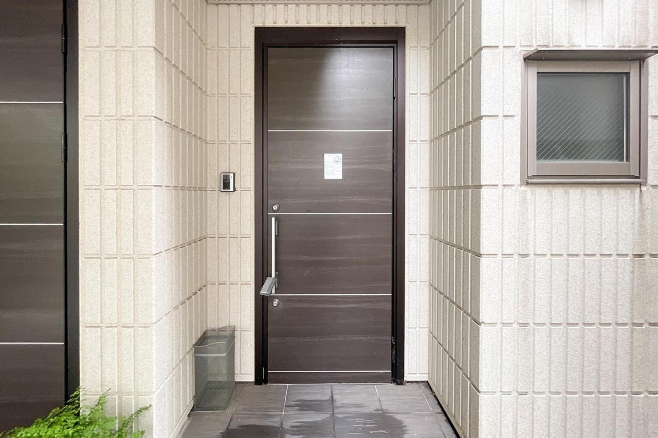 Ebisu House *