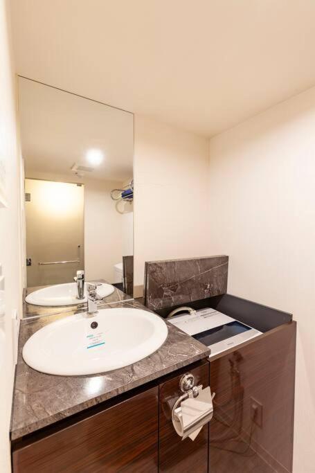Premier Shinjuku West 別館 Apartment Tokyo