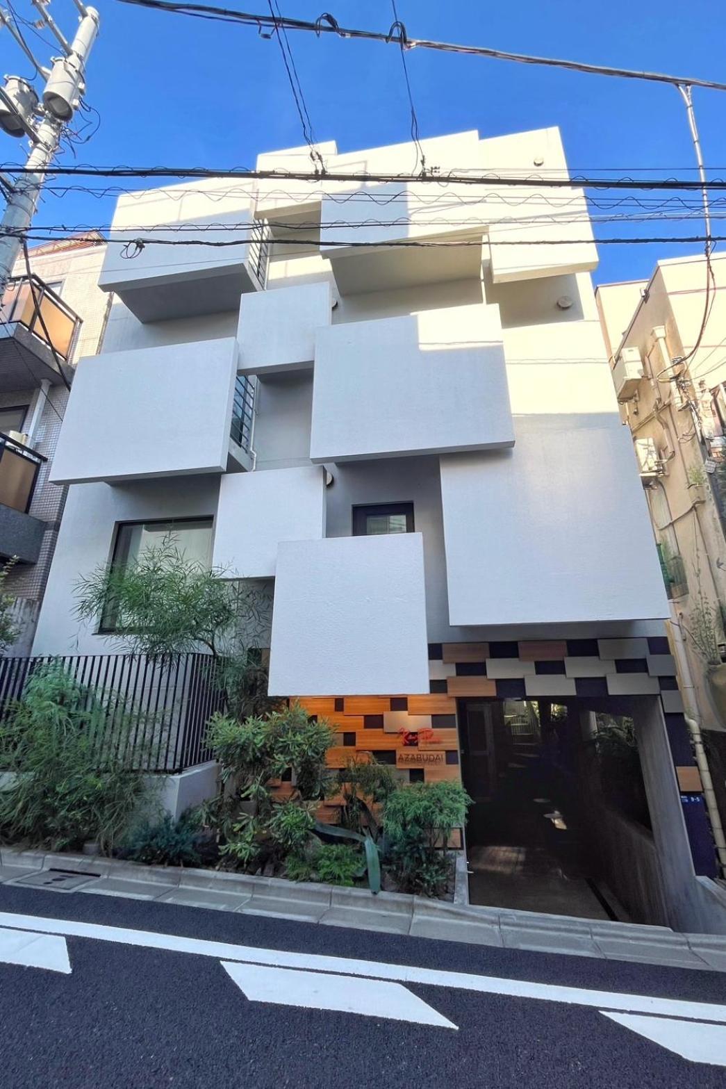 Ken's Place Azabudai Apartment *