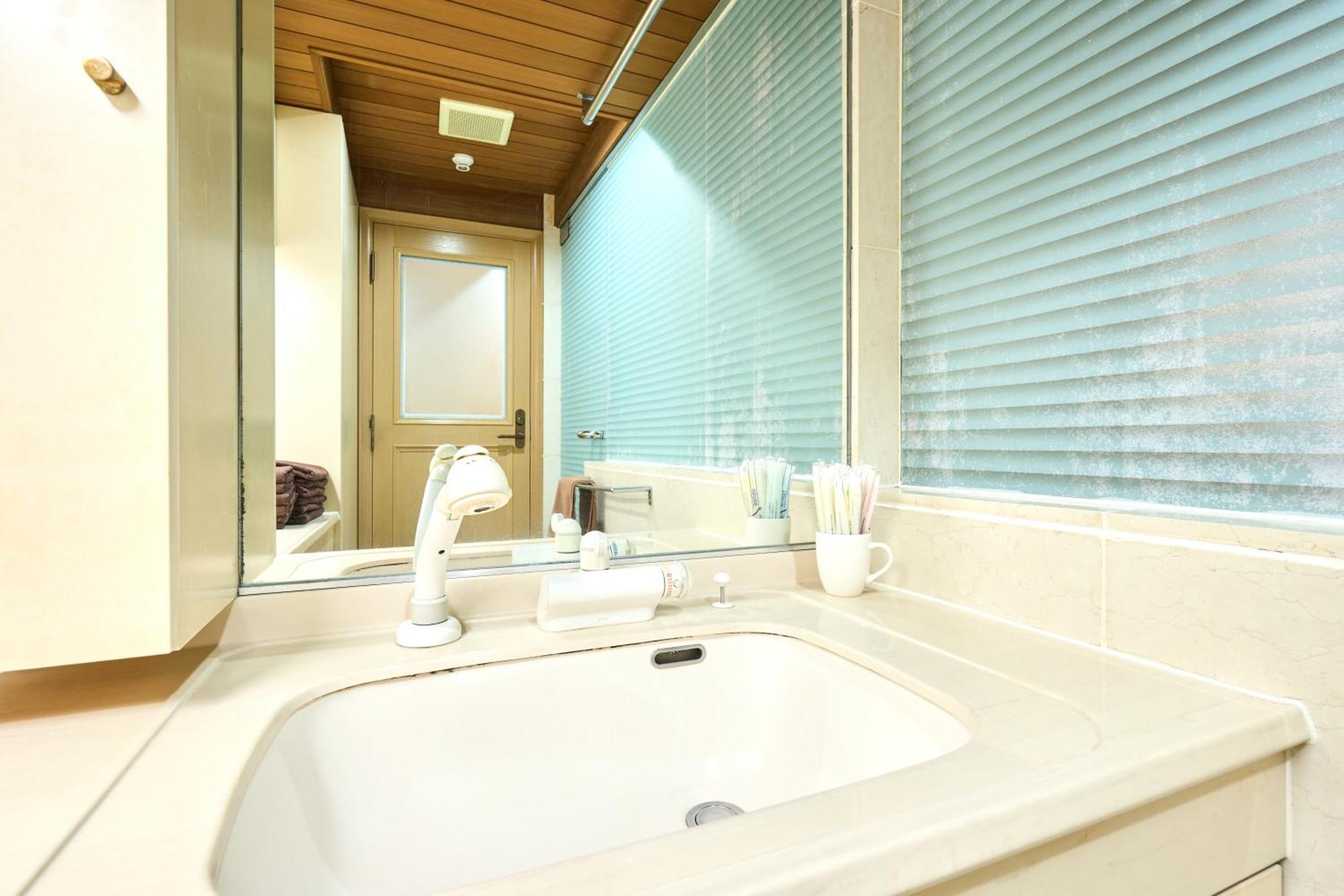95㎡/駅徒歩7分/エレベータ付き/お洒落2ldk/free Wifi Apartment *