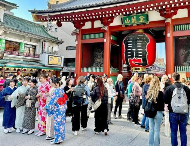 元桜上野浅草高級民泊最大8人駅6分高級ブランドベッド家庭映画館無料自転車 Apartment Tokyo
