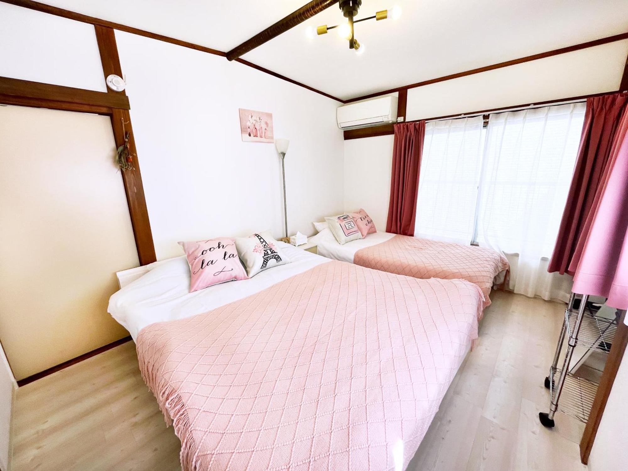 Apartment 本町1丁目b Honcho 1-chome B *