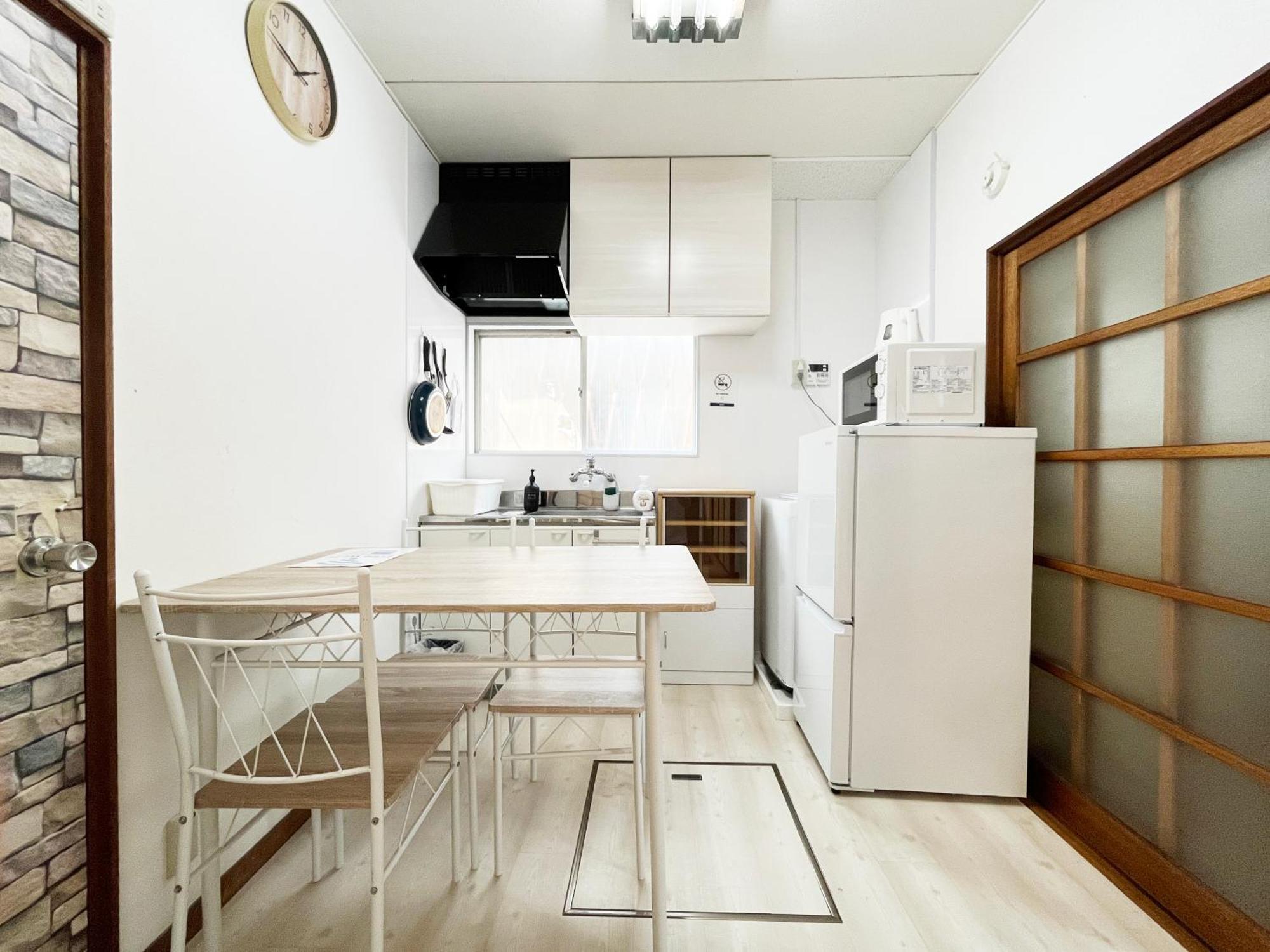 本町1丁目b Honcho 1-chome B Apartment