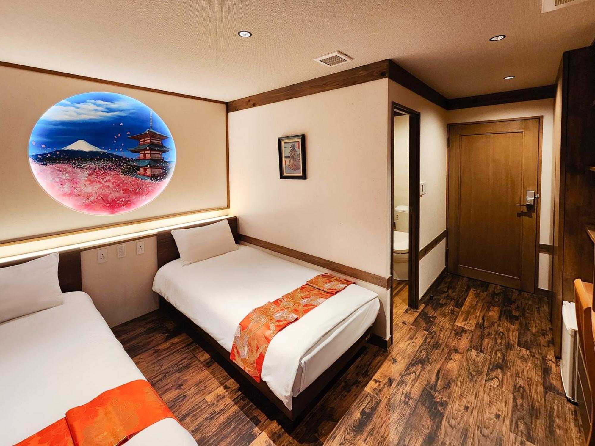 Hotel 都電屋 Todenhotel 2*