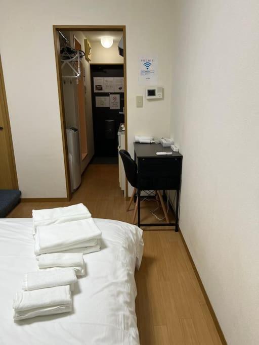 Apartment Fuji Flat 新大久保駅から徒歩20秒 新宿駅も徒歩15分 有名レストラン多数 歌舞伎町も歩いて行けます