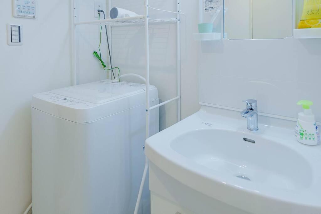 G Newly Renovated Hotel, Direct Access To Ueno, Asakusa, Disneyland, Airport Apartment
