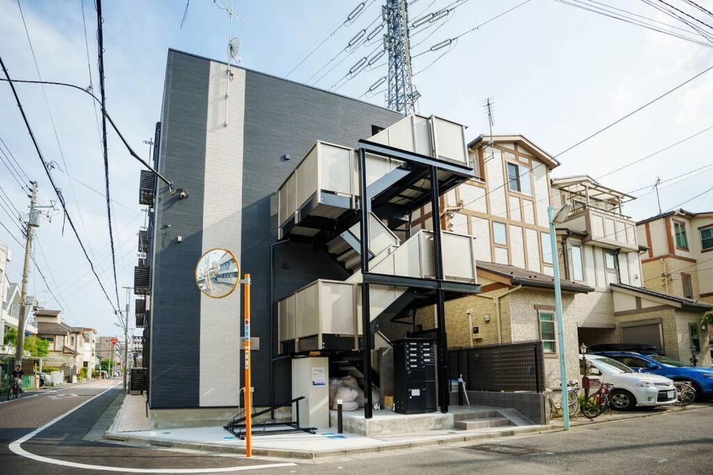 F Newly Renovated Hotel, Direct Access To Ueno, Asakusa, Disneyland, Airport Apartment *