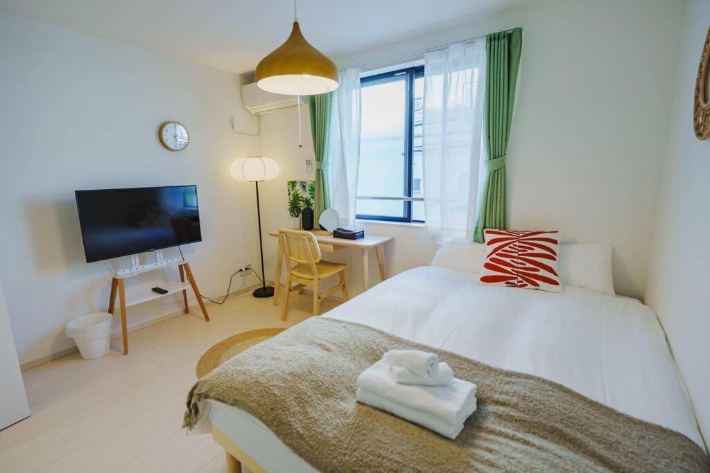 F Newly Renovated Hotel, Direct Access To Ueno, Asakusa, Disneyland, Airport Apartment *