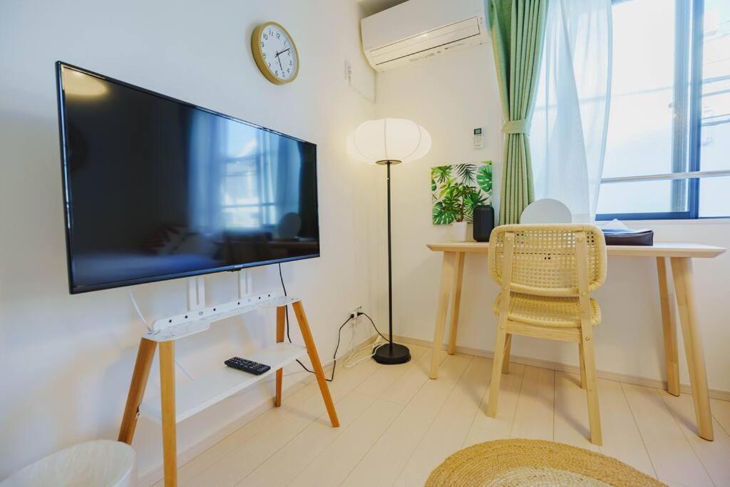 Apartment F Newly Renovated Hotel, Direct Access To Ueno, Asakusa, Disneyland, Airport *